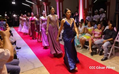 Nicaragua Diseña presenta extraordinaria y colorida Pasarela con Identidad Cultural en Masaya