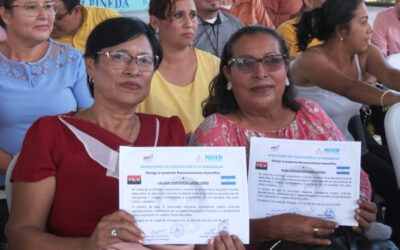 Mined reconoce labor de docentes jubilados de toda Managua