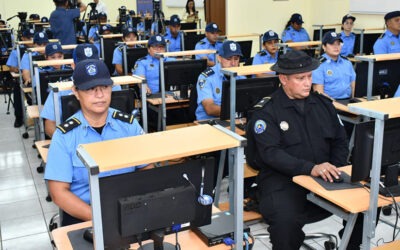 Programa Angelita Morales Avilés impulsa profesionalización de más oficiales de la Policía Nacional