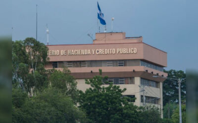 Óscar Danilo Mojica Aguirre asume como titular del Ministerio de Hacienda y Credito Publico.
