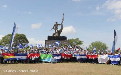 Comunidad universitaria dedica honores a los Héroes y Próceres de San Jacinto