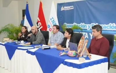 El compañero venezolano Abraham Istillarte sostiene un nuevo encuentro virtual