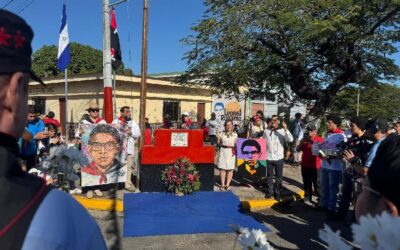 Juventud Sandinista entrega flores de patio y Casa Museo en homenaje a Leonel Rugama