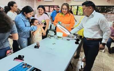 Sesiones prácticas de fotografía fortalecen la presencia digital de emprendedores