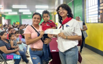 Estudiantes de educación inicial y primaria reciben bono presidencial 2026