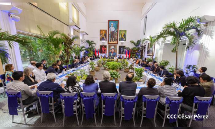 Asamblea Nacional: Siempre más Allá