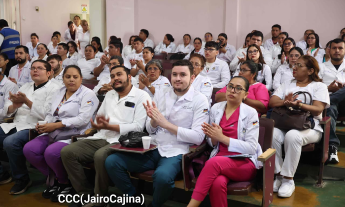 Sector Salud honra el legado del Octubre Victorioso