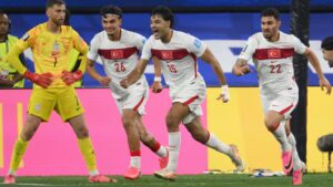 Gol en el 99’ le da a Turquía una victoria 3-2 sobre Estados Unidos