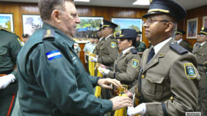 Imposición de Grados Militares a Damas y Caballeros Cadetes