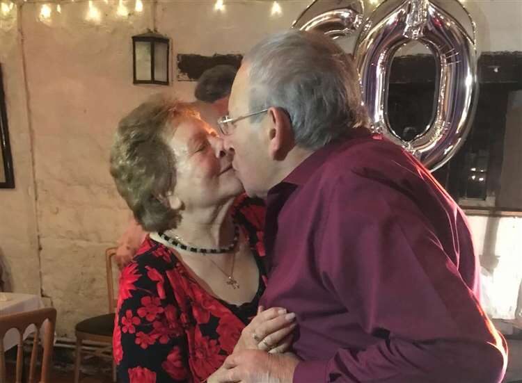 67 años