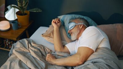 Estudio revela que un hábito diurno podría aumentar hasta un 48 % el riesgo de demencia