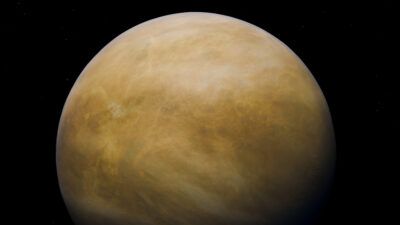 ¿Venus y su luna?