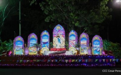 Celebración navideña destaca tradiciones nicaragüenses en la Avenida de Bolívar a Chávez