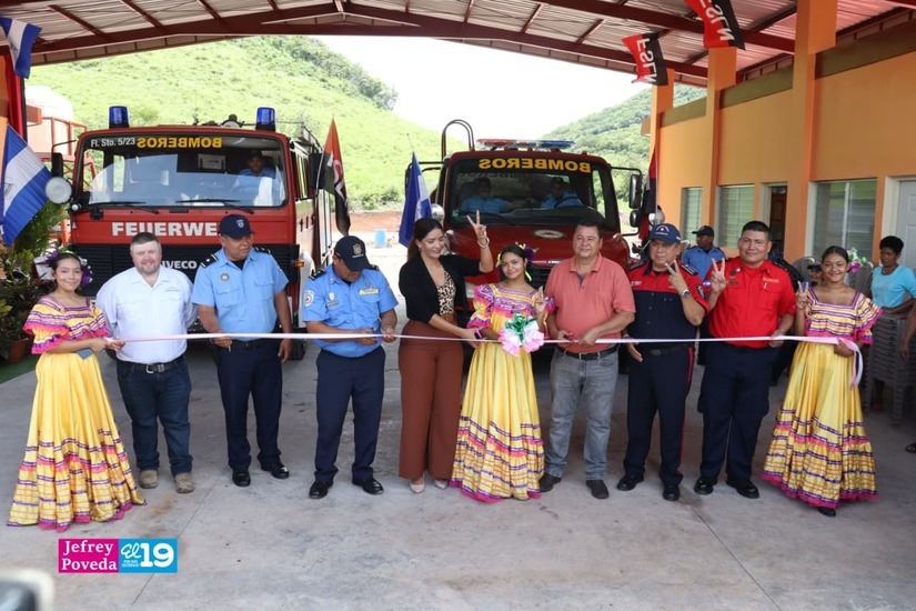 Familias de Mina La India reciben nueva estación de bomberos