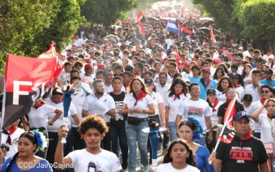 Juventud Sandinista honra el legado combativo del Comandante Julio Buitrago con multitudinaria caminata