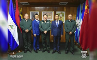 Visita de la Delegación del Ejército Popular de Liberación de China