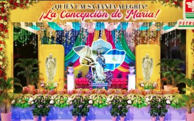 La empresa Petronic diseñó un altar especial para rendir homenaje a la Virgen María