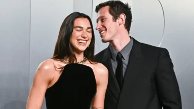 Dua Lipa y Callum Turner disfrutan su luna de miel en Italia