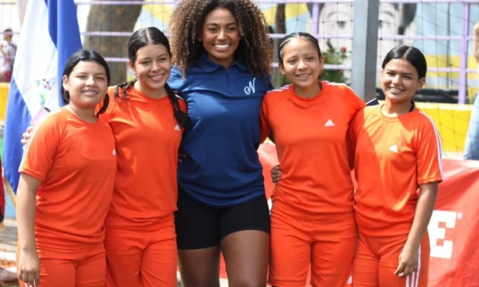 «Liga del Barrio en Mi Colegio» reúne a más de 100 atletas en su etapa departamental