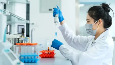 Vacuna desarrollada con IA marca un hito frente a futuras pandemias