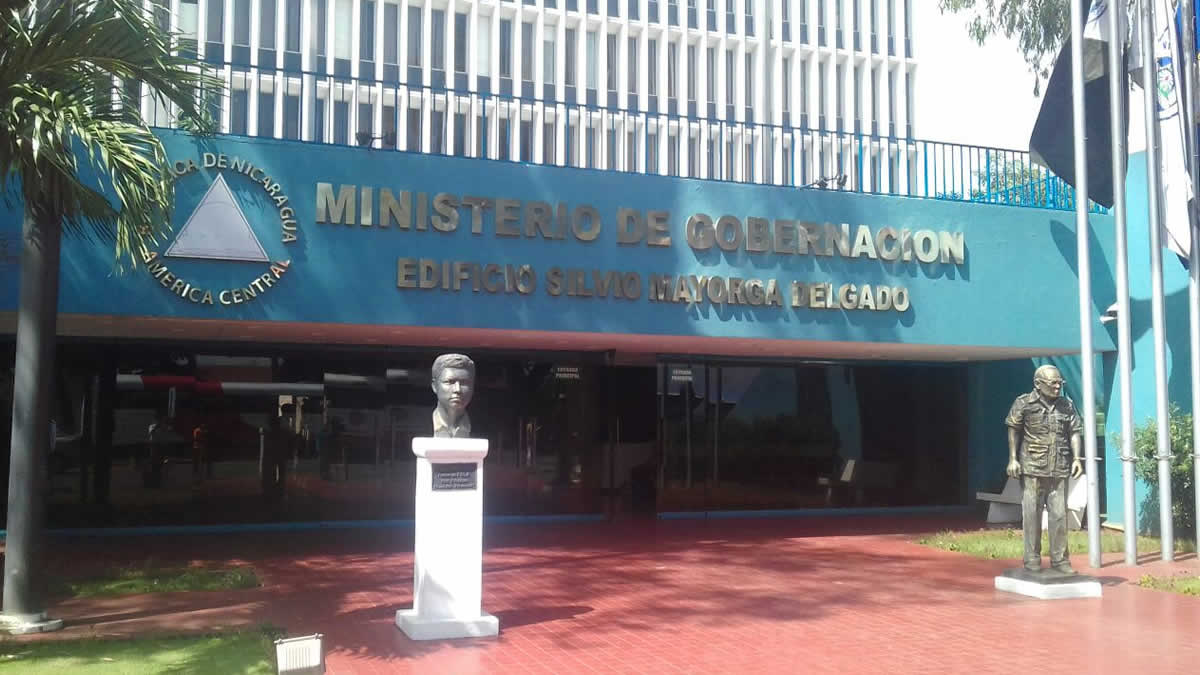 Acto conmemorativo del 46 Aniversario del Ministerio del Interior se pospone debido a lluvias