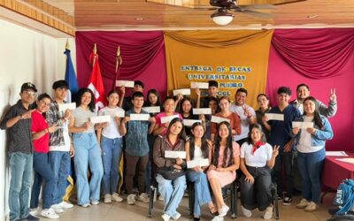 Reporte fotográfico de la Entrega de Becas Universitarias