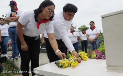Rinden Homenaje a los Héroes y Mártires de la revolución