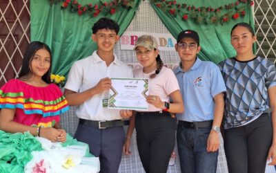 En saludo al 46/19 realizamos reconocimientos a Juventud Ambientalista