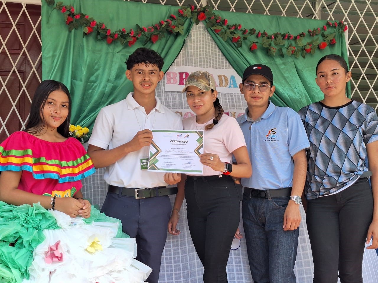 reconocimientos a jóvenes