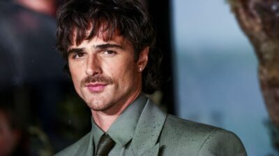 Jacob Elordi enfrentó a un fan en Japón: “Por favor, no me toques”