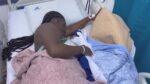 mujer dio a luz durante la evacuación