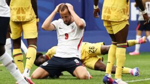 Inglaterra y Ghana suman un punto tras igualar 0-0