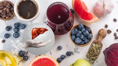 Frutas ricas en fructosa que debes evitar para cuidar tu hígado