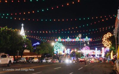 Alegría Familiar: La Plaza de la Revolución Brilla en Ambiente Navideño