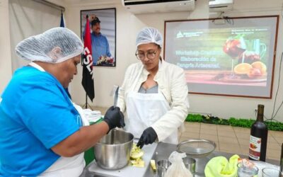 Emprendedores nicaragüenses fortalecen sus habilidades en la elaboración de sangría artesanal