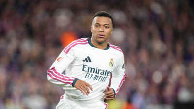 Mbappé pide disculpas a China tras controversia por Mao Zedong