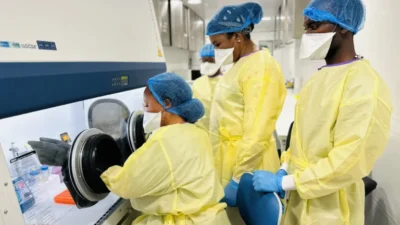 OMS destaca avances en vacunas contra el ébola en República Democrática del Congo