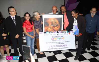 Protagonistas del concurso de Artes Verdes reciben premios
