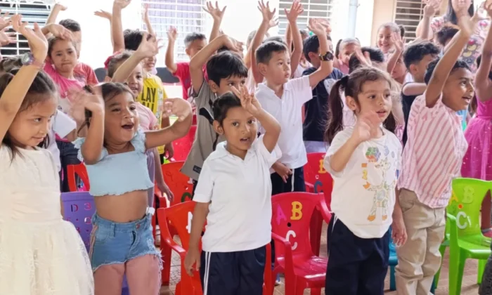 Niños del CDI Mundo de Colores Melania Morales participan en jornada recreativa