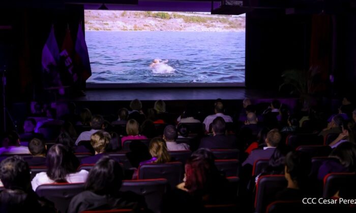 Cinemateca Nacional presenta la película rusa “Que Dios Bendiga a la Mujer”