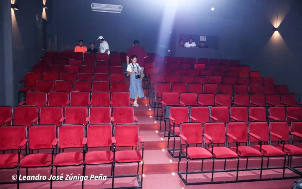  Teatro Justo Rufino Garay