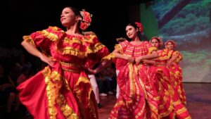 El Grupo de Danza Ameyalí celebra 8.º aniversario de trayectoria en el TNRD