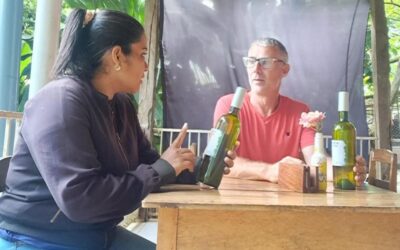 Productores de vinos artesanales fortalecen sus habilidades