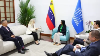 Venezuela coordina con la UNESCO y la UE planes de reconstrucción escolar tras sismos