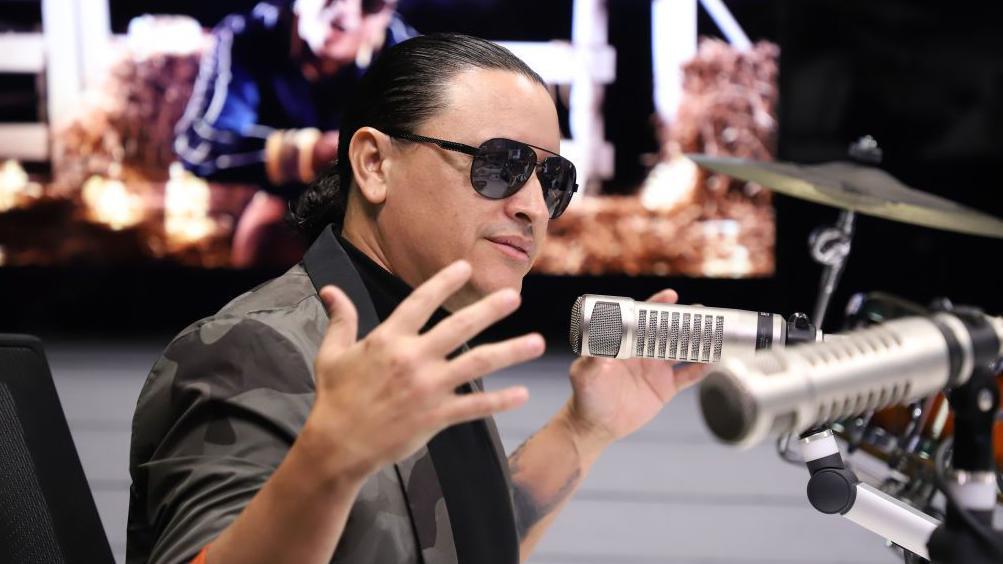 Elvis Crespo el Rey del Merengue se presentara en el Polideportivo Alexis Argüello