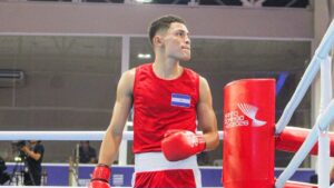 Andy Caballero es descalificado tras morder a su rival dominicano