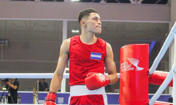 Andy Caballero es descalificado tras morder a su rival dominicano