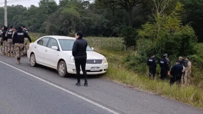 Policías matan a un joven desarmado tras 33 disparos