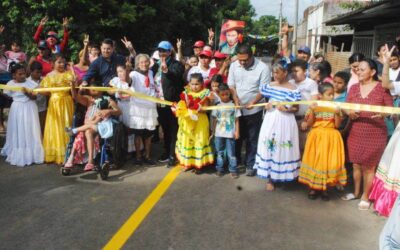 Familias de Nueva Sabana Grande estrenan calles pavimentadas
