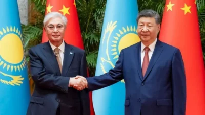 China y Kazajistán impulsan cooperación económica